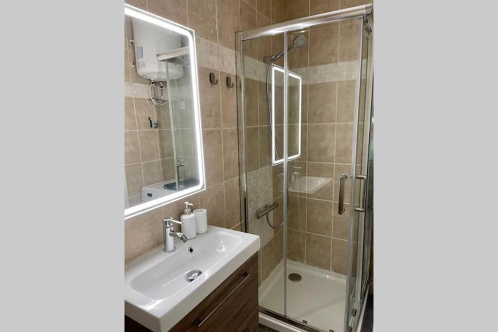 Puerto Banus Richi Suite Марбеля Екстериор снимка